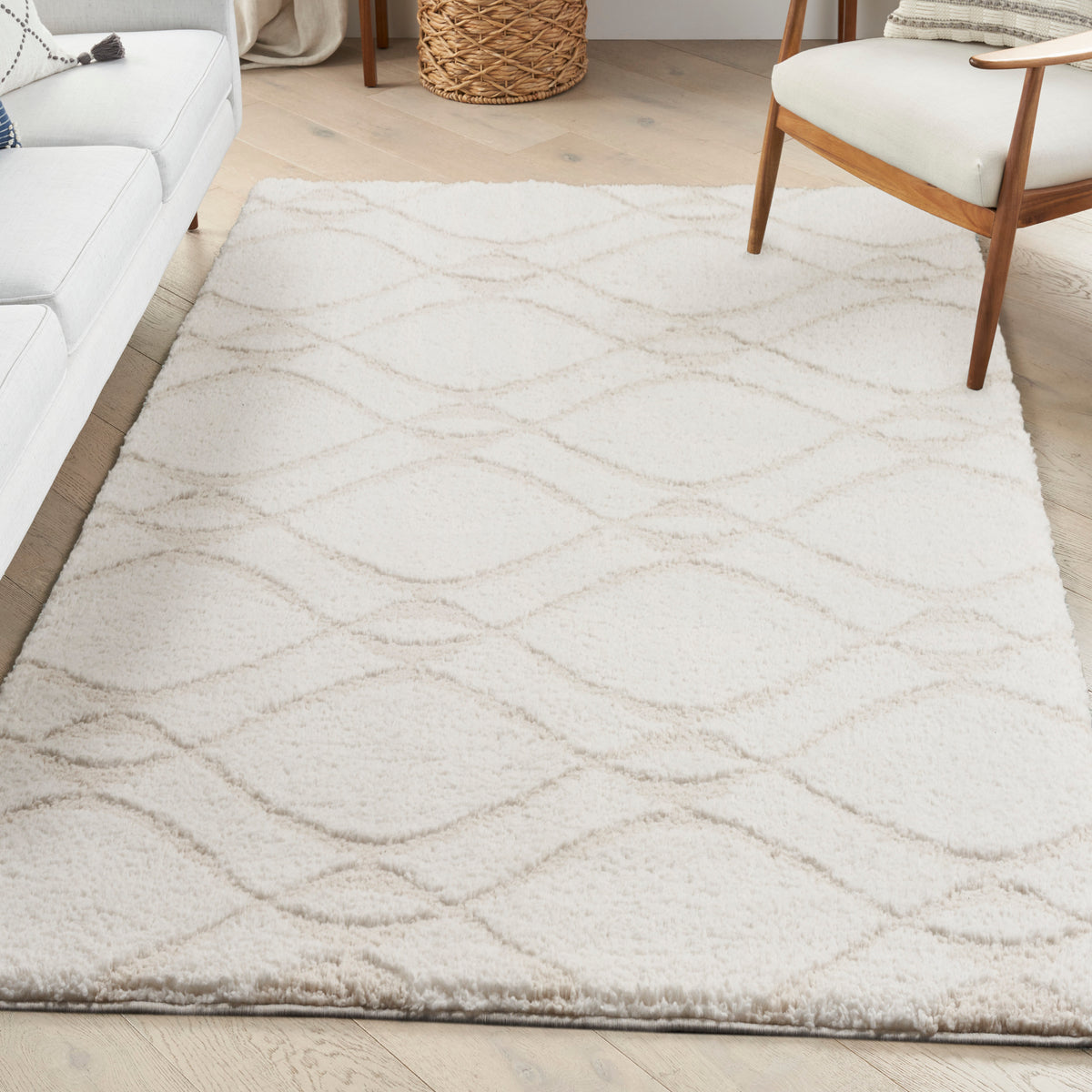 Modern Shag MMD03 Ivory Beige Rug - room scene