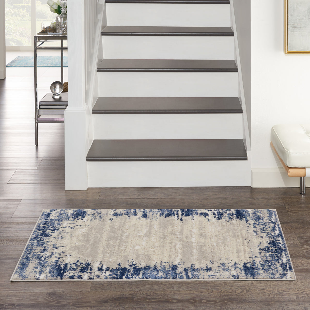 Cyrus CYR04 Ivory Navy Rug - room scene