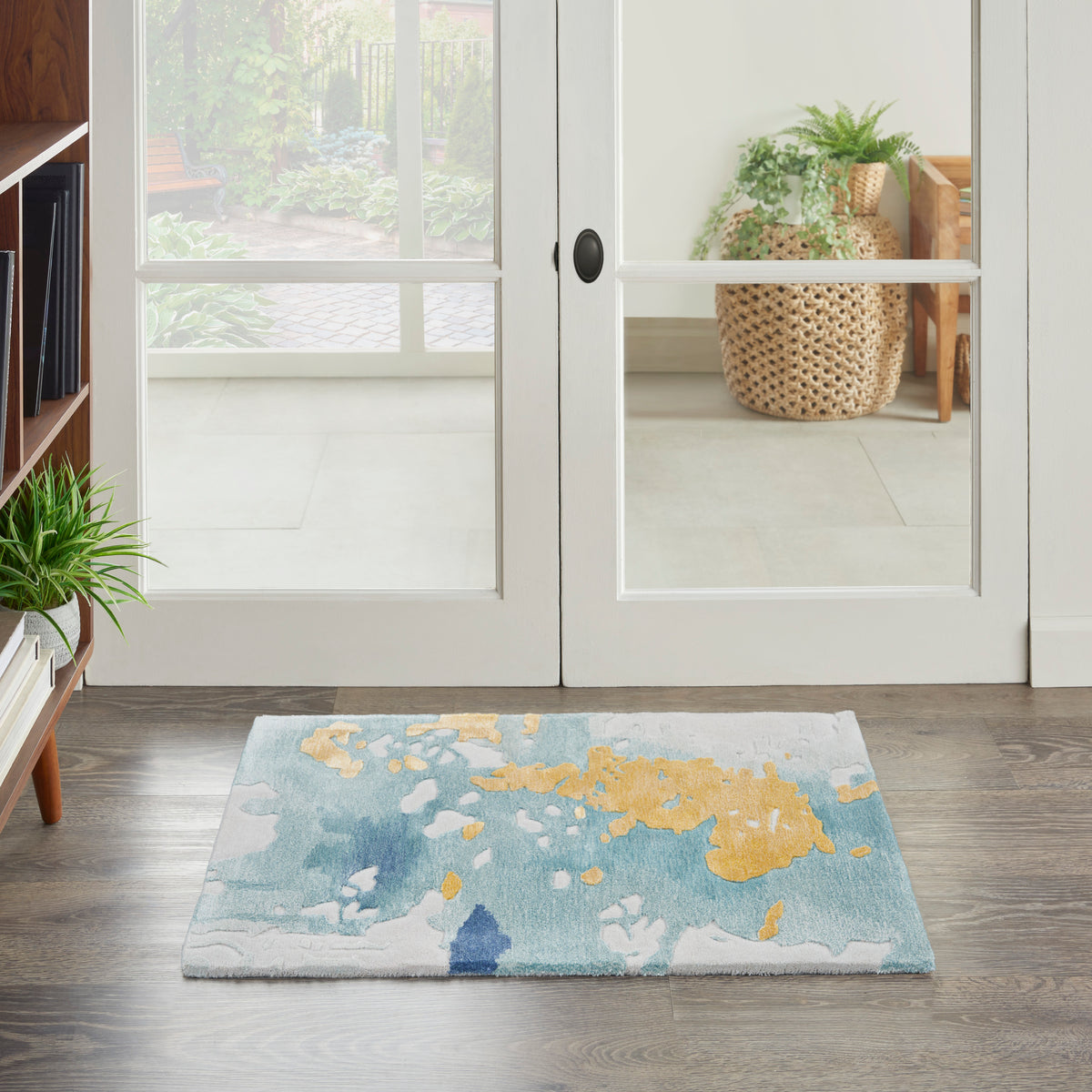 Prismatic PRS26 Seafoam Gold Rug - room scene