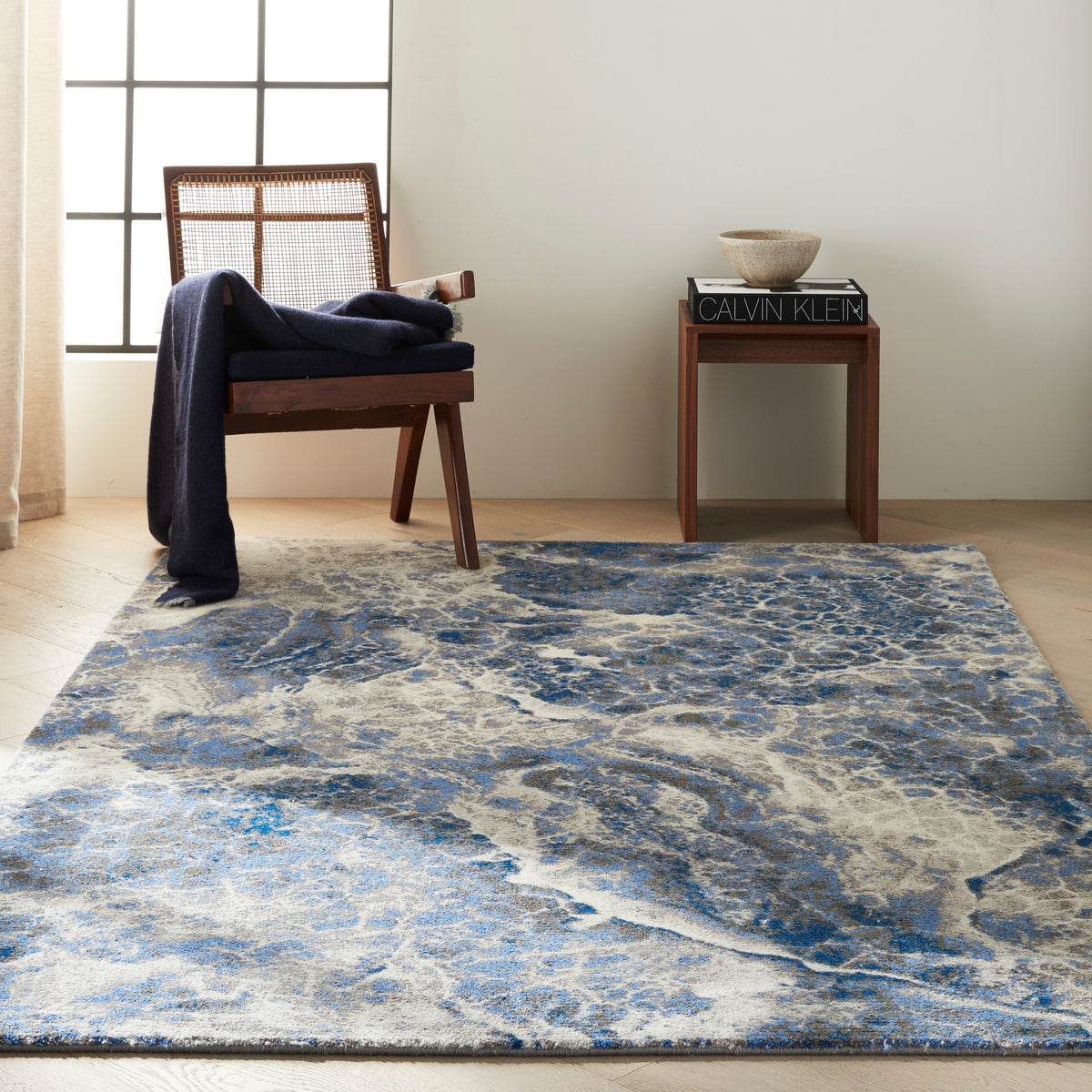 Gradient GDT06 Blue Grey Rug - room scene