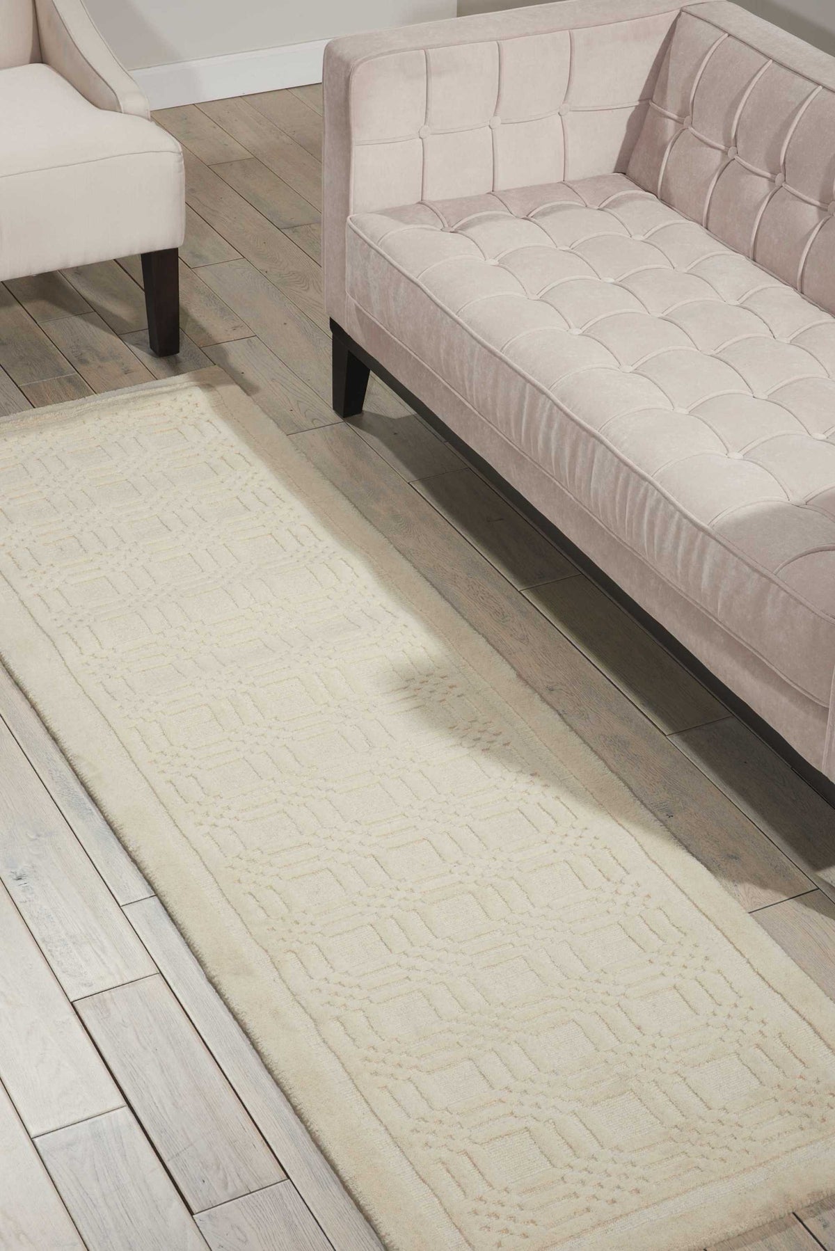 Westport WP32 Ivory Rug - room scene