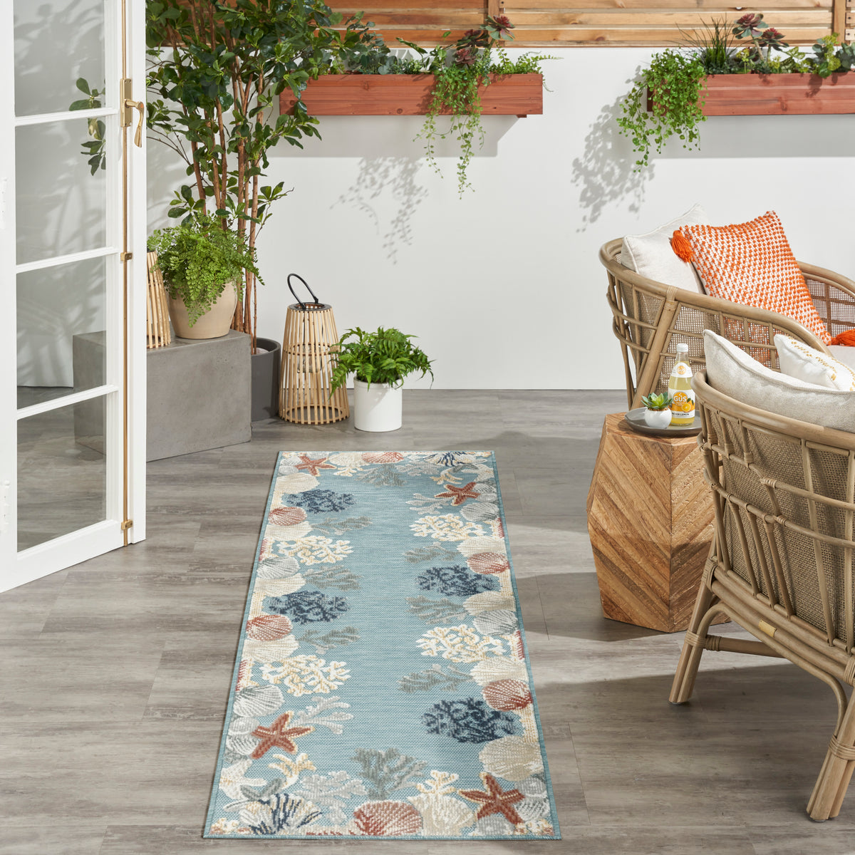 Suncoast SNC04 Teal Multicolor Rug - room scene