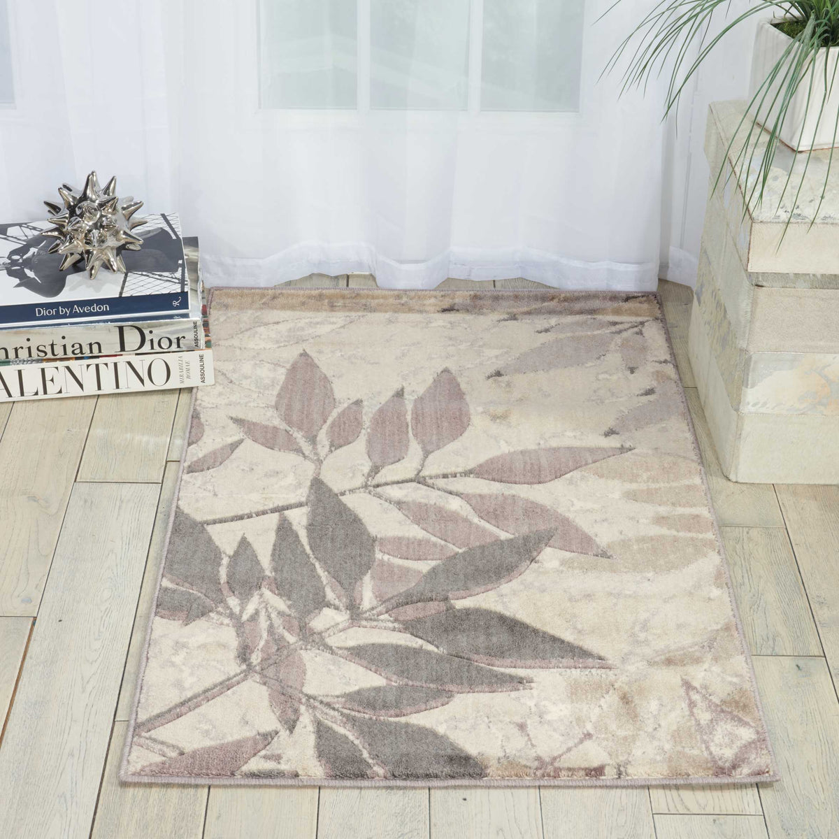 Utopia UTP11 Silver Rug - room scene