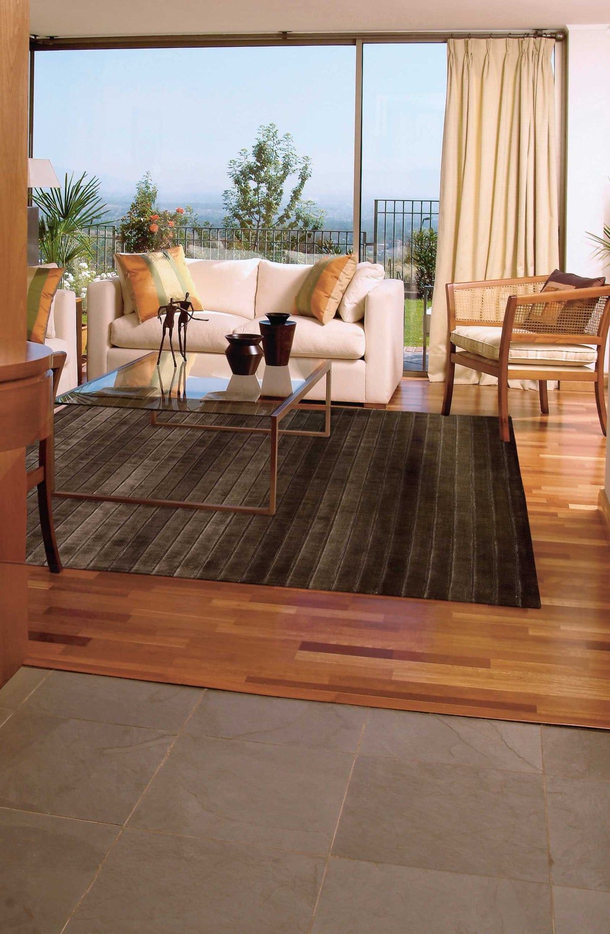 Aura AUR01 Chocolate Rug - room scene