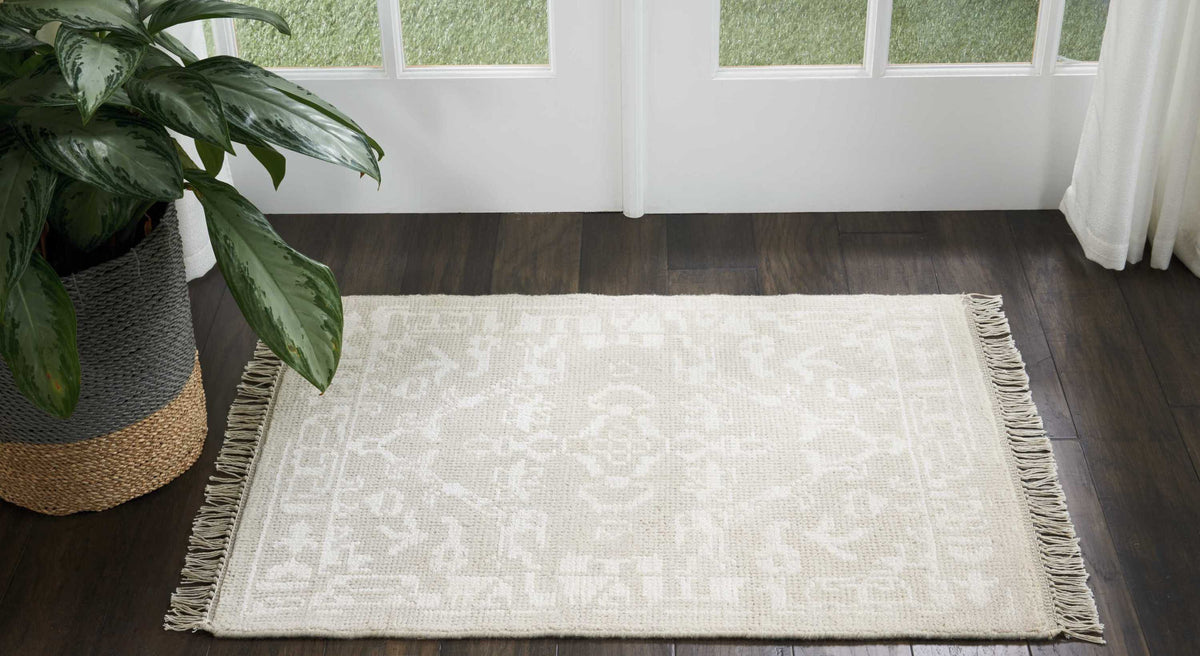 Elan ELN02 Light Grey Rug - room scene