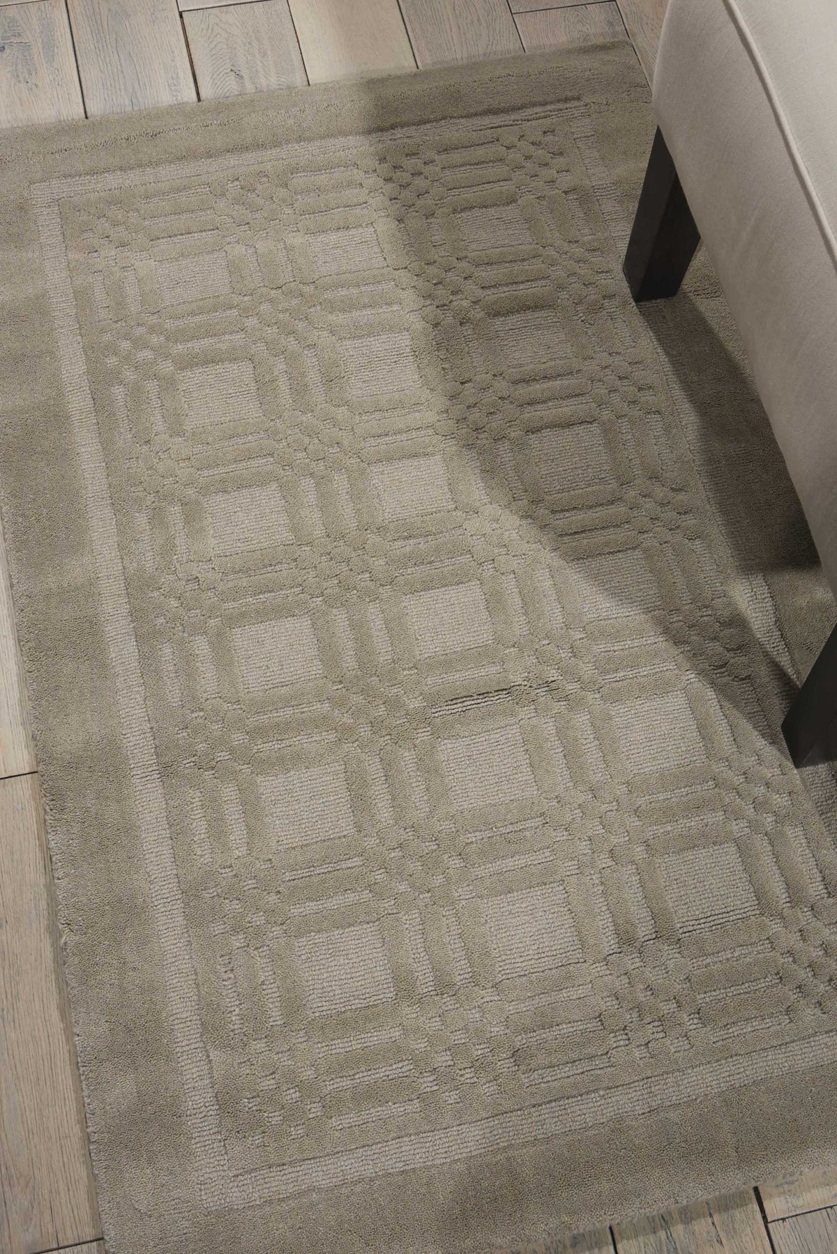 Westport WP32 Grey Rug - room scene