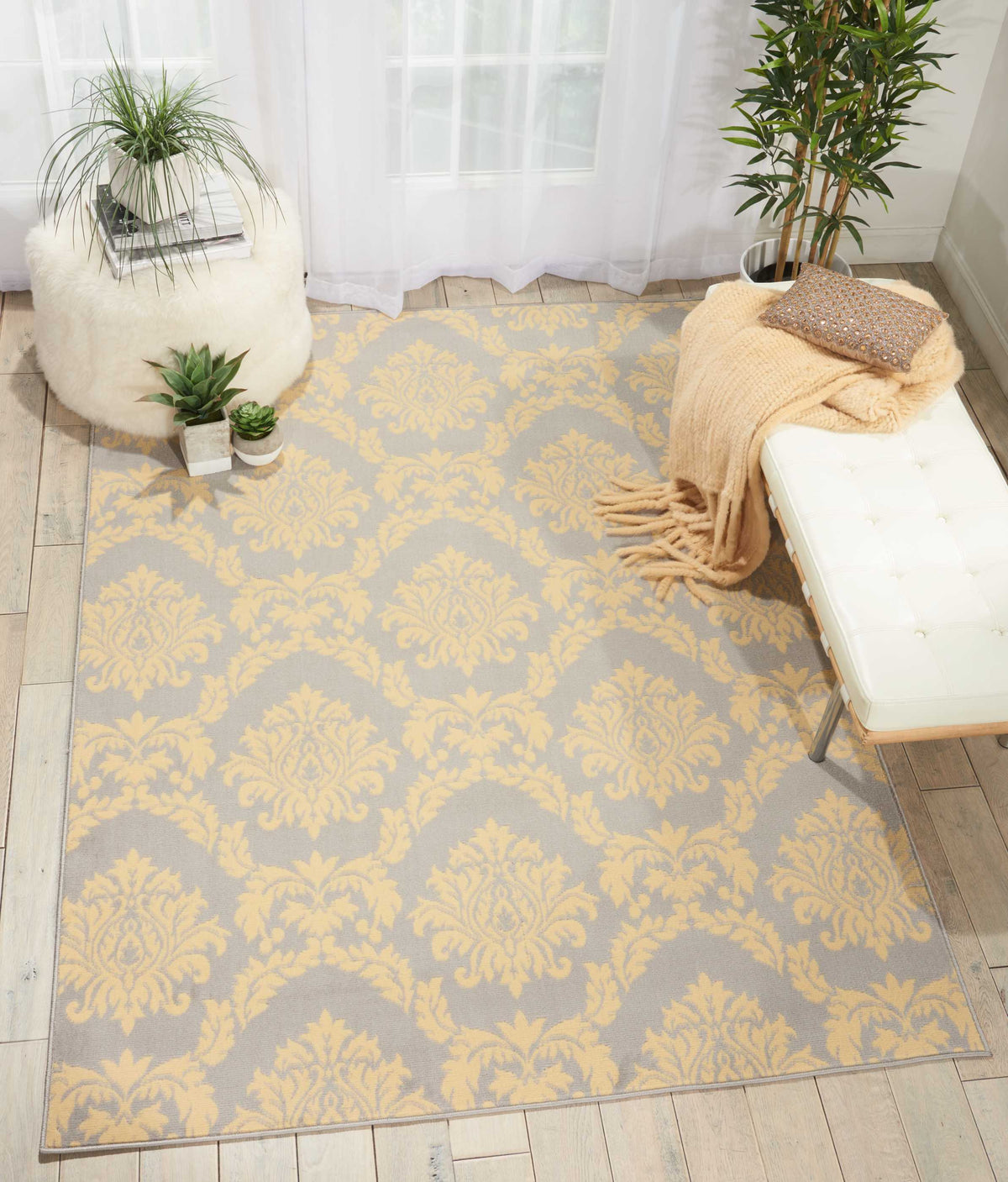 Grafix GRF11 Grey Rug - room scene