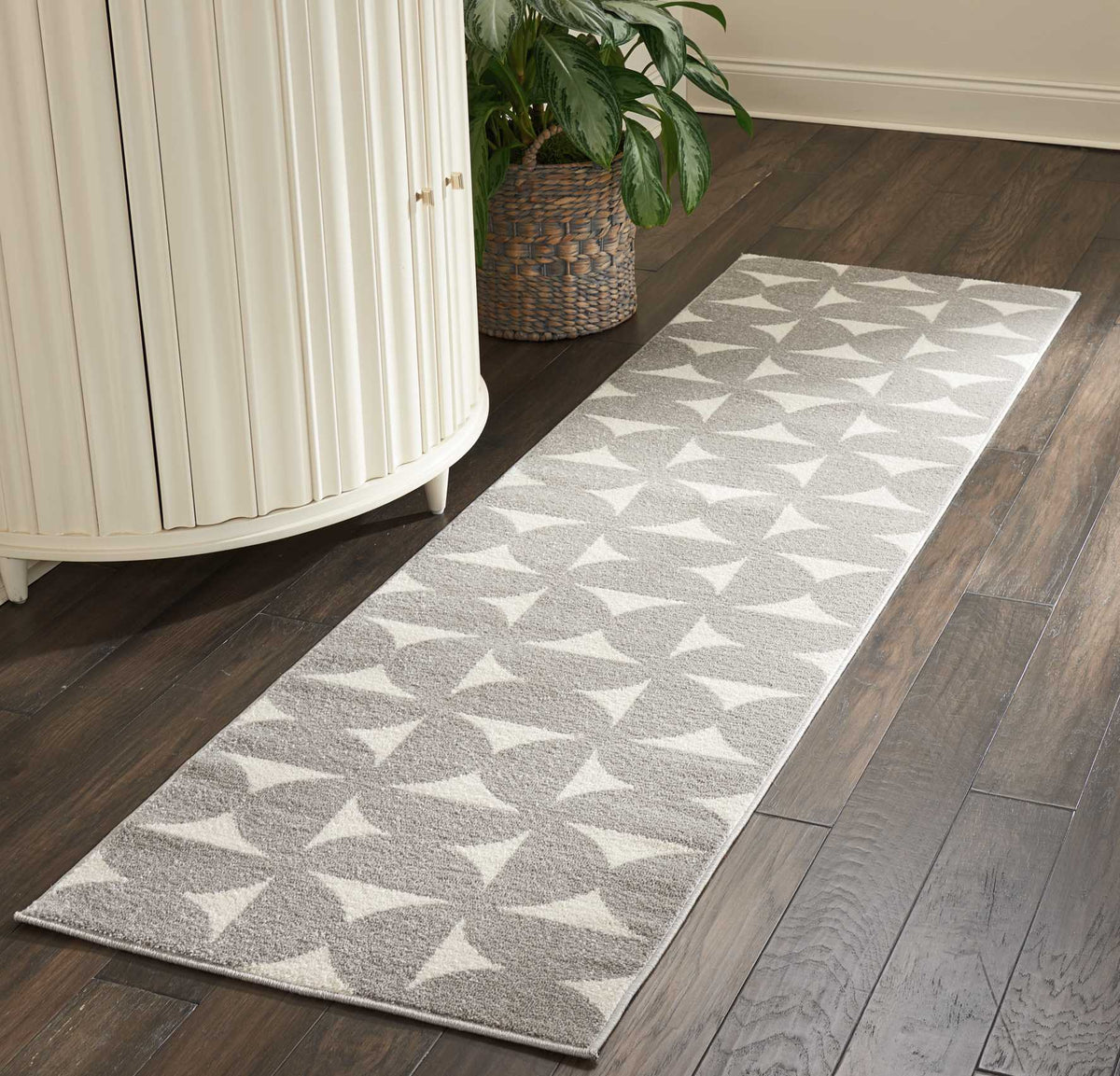 Harper DS301 Grey Rug - room scene