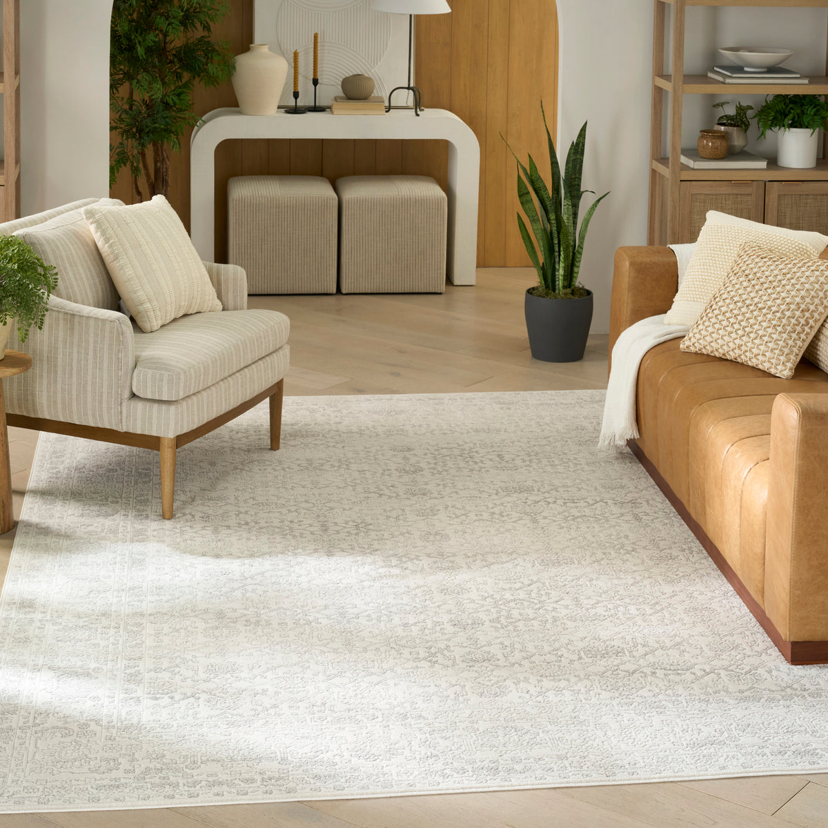 Grace GCE01 Grey Rug - room scene