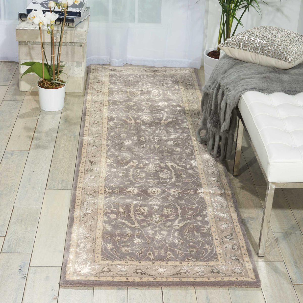 Symphony SYM04 Grey Rug - room scene