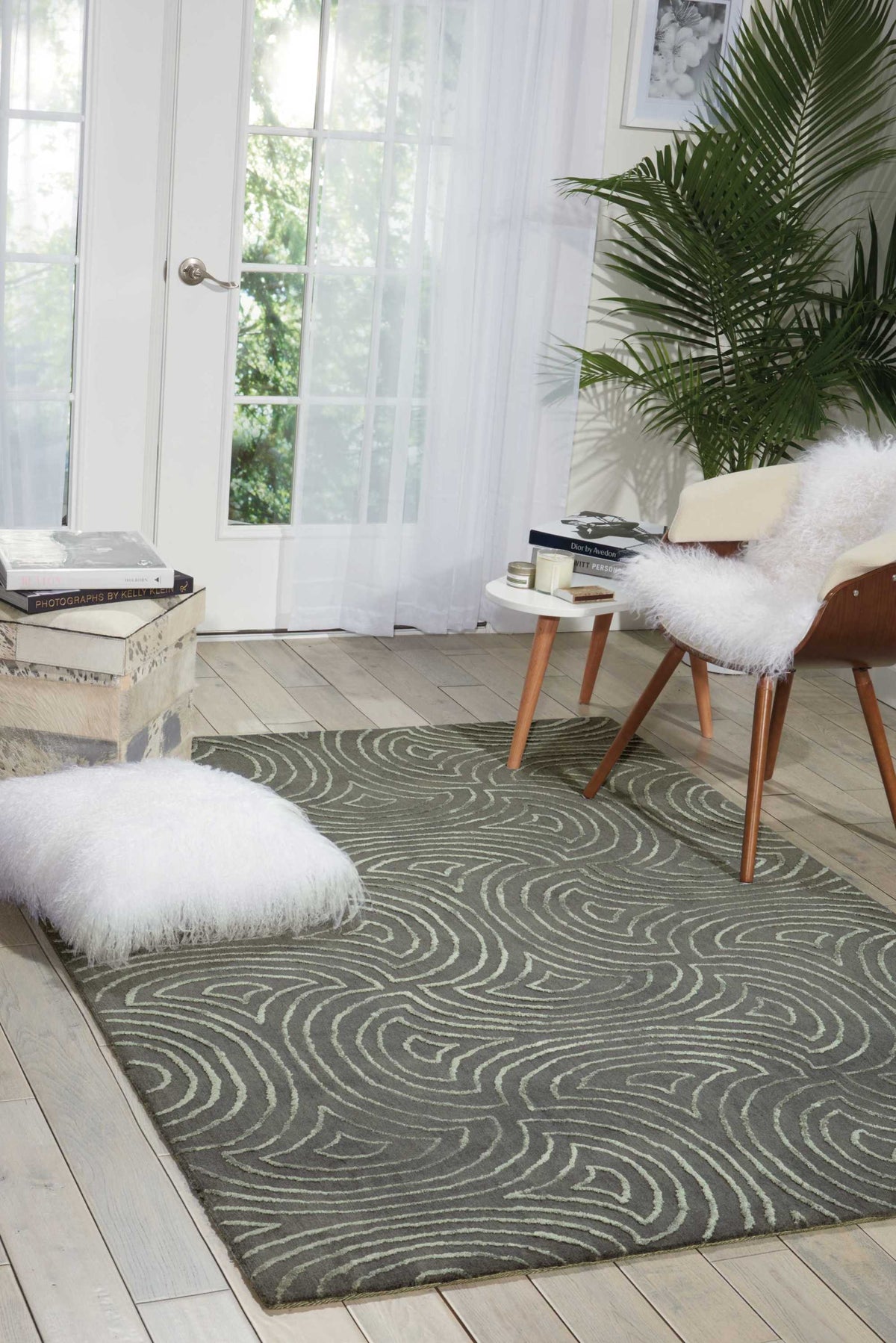 Vita VIT11 Moss Rug - room scene