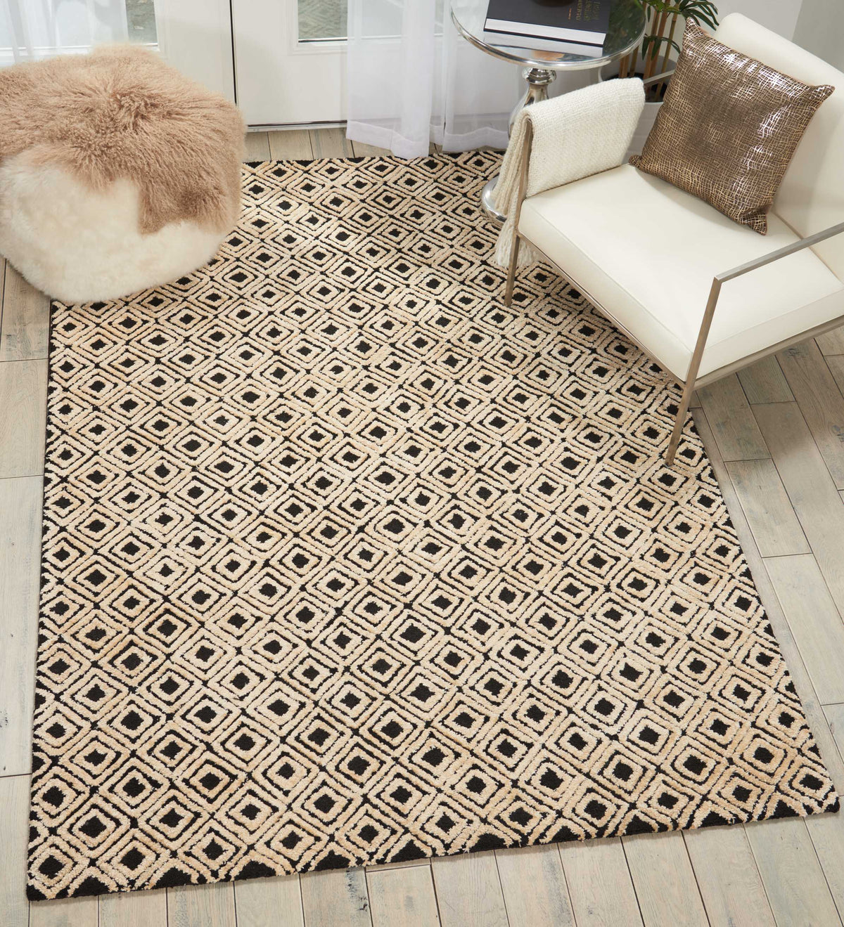 Deco Mod DEC02 Black Beige Rug - room scene