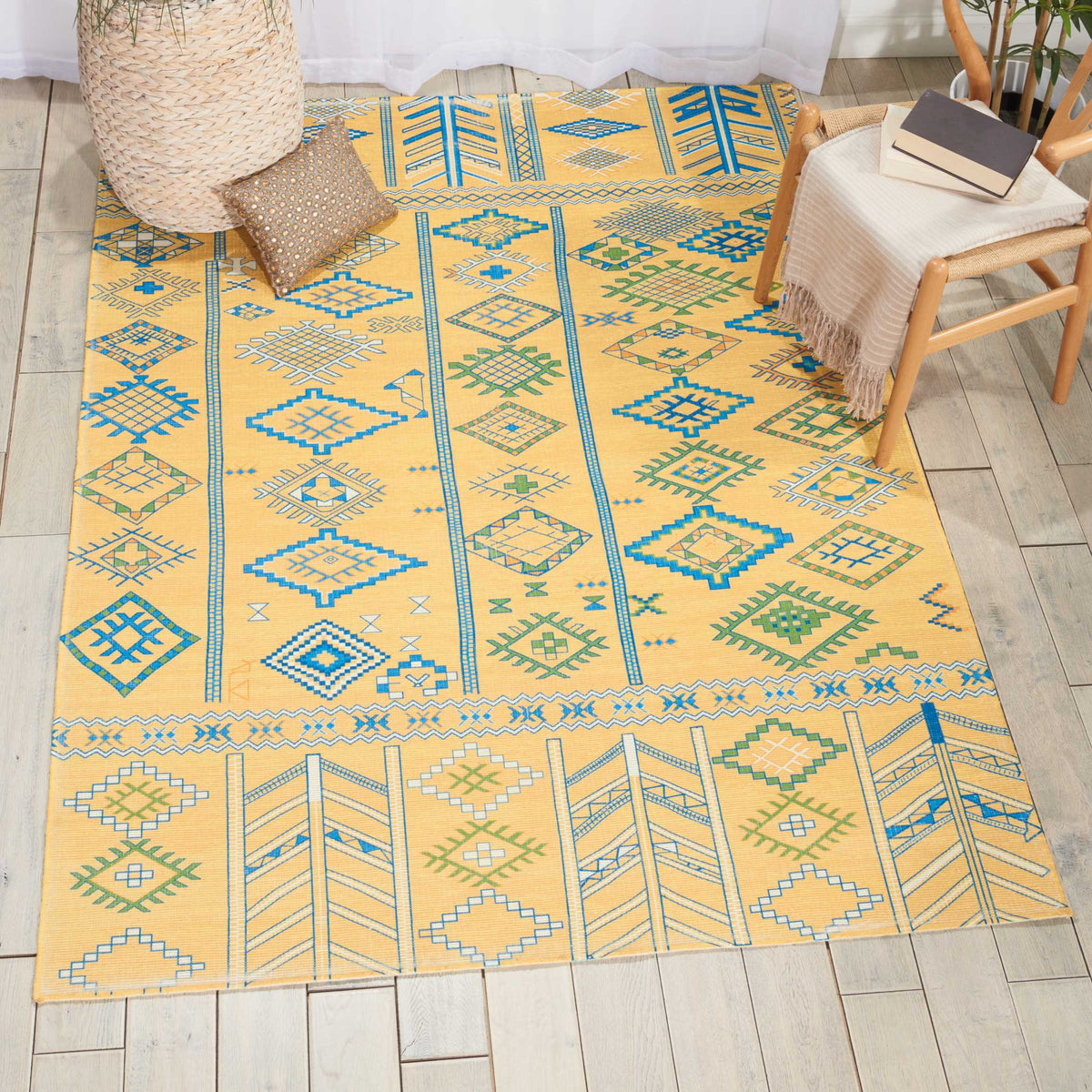 Madera MAD05 Saffron Rug - room scene