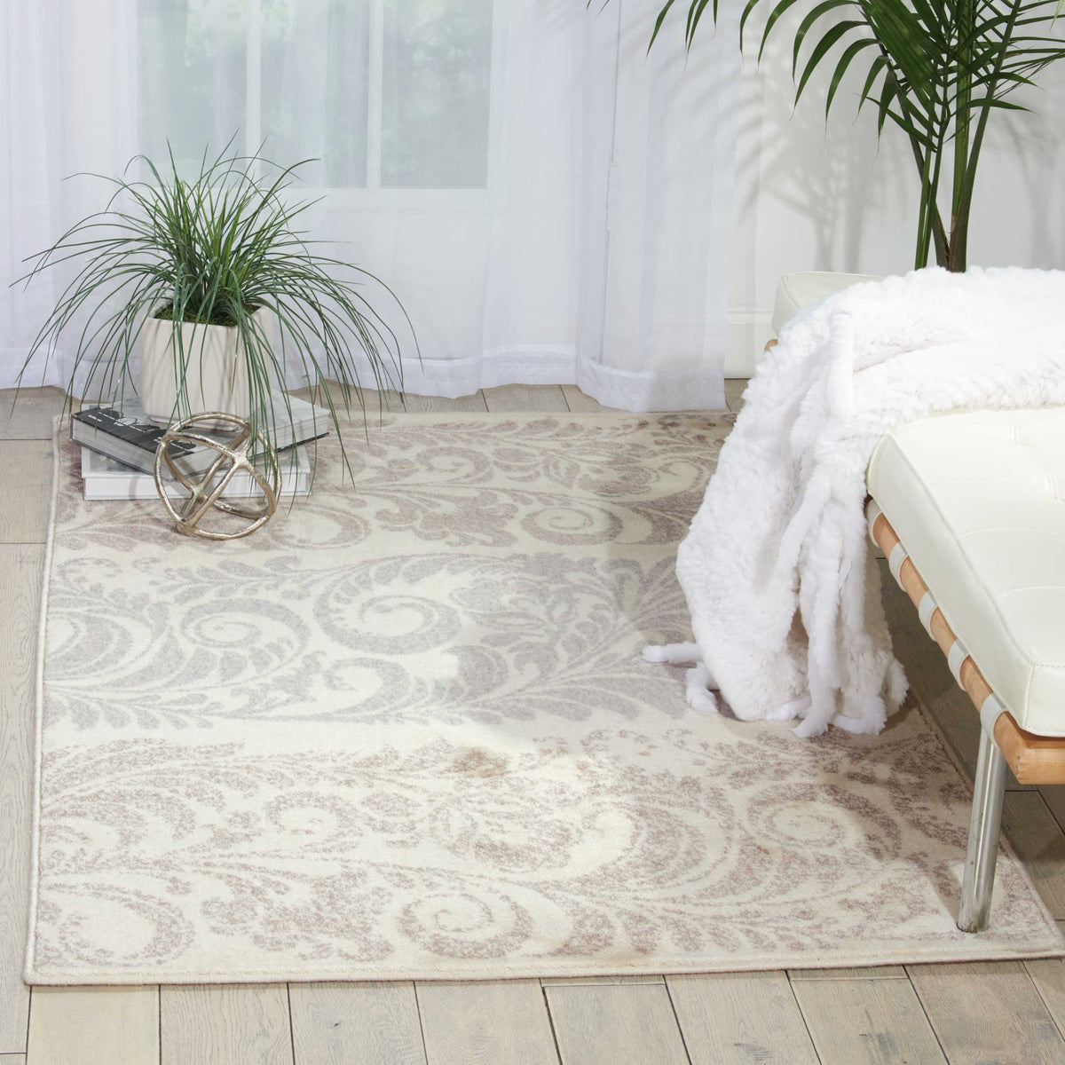 Utopia UTP09 Ivory Rug - room scene