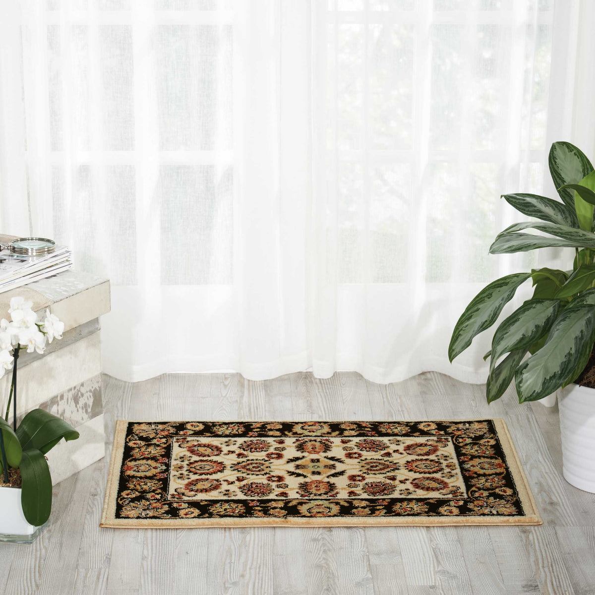 Delano DEL01 Ivory Black Rug - room scene
