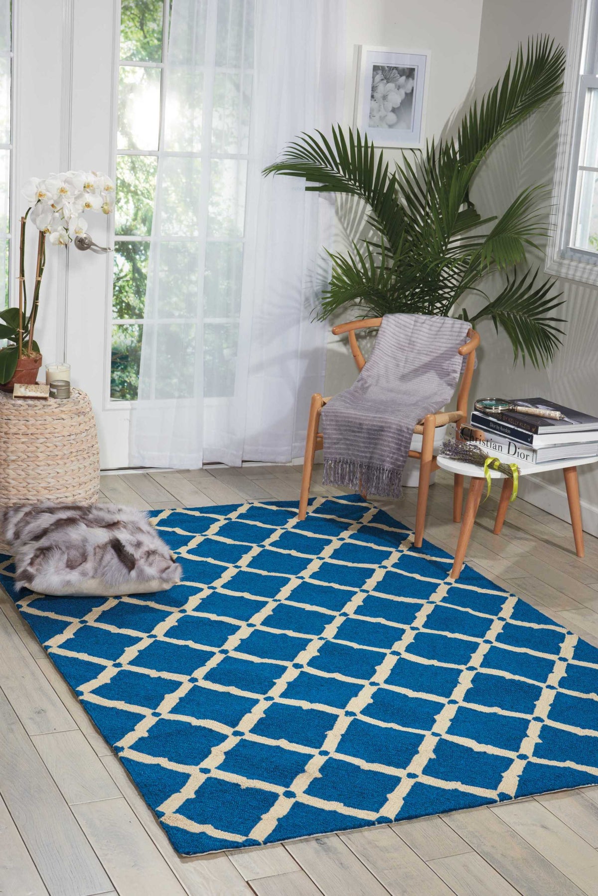 Portico POR01 Navy Rug - room scene