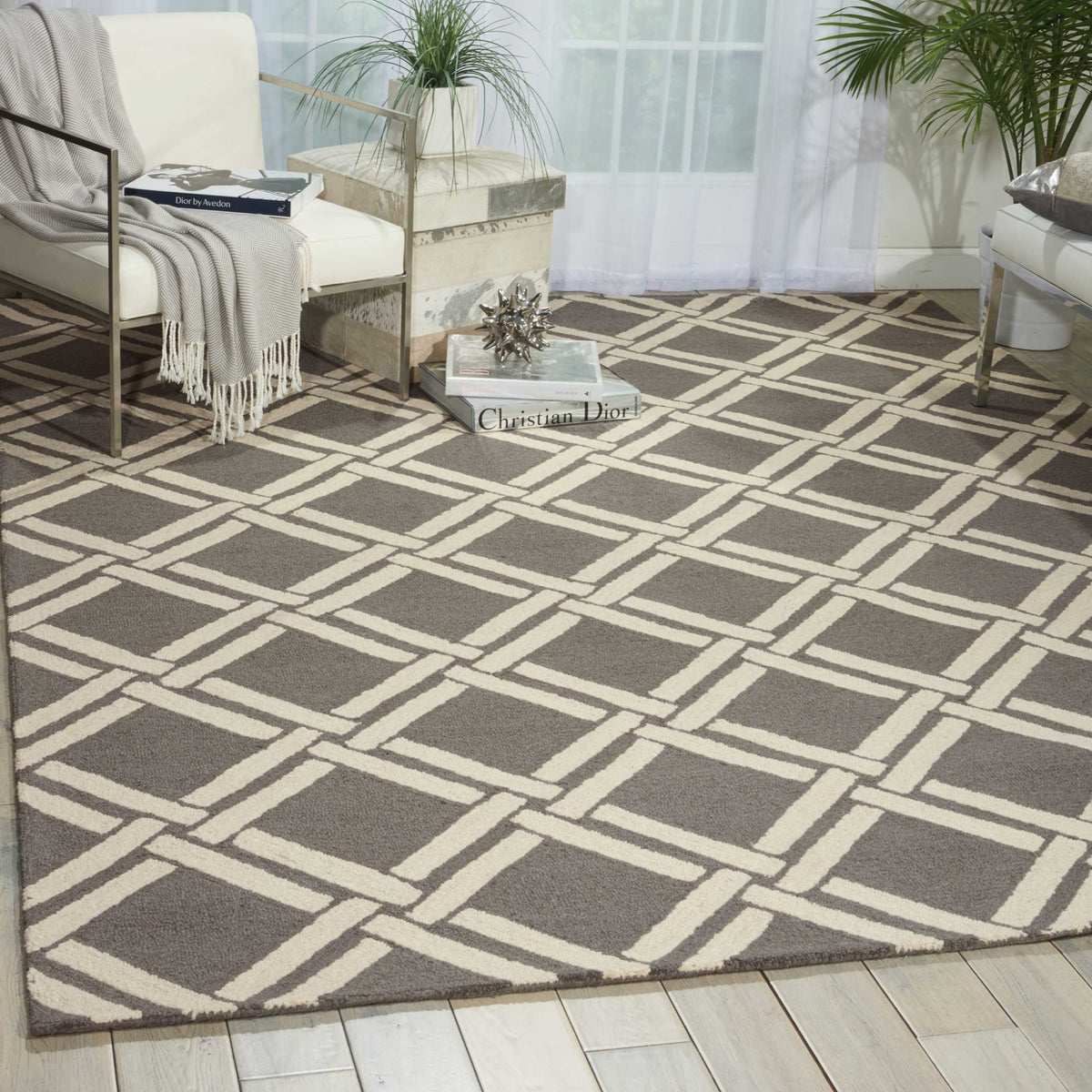 Linear LIN04 Grey Ivory Rug - room scene