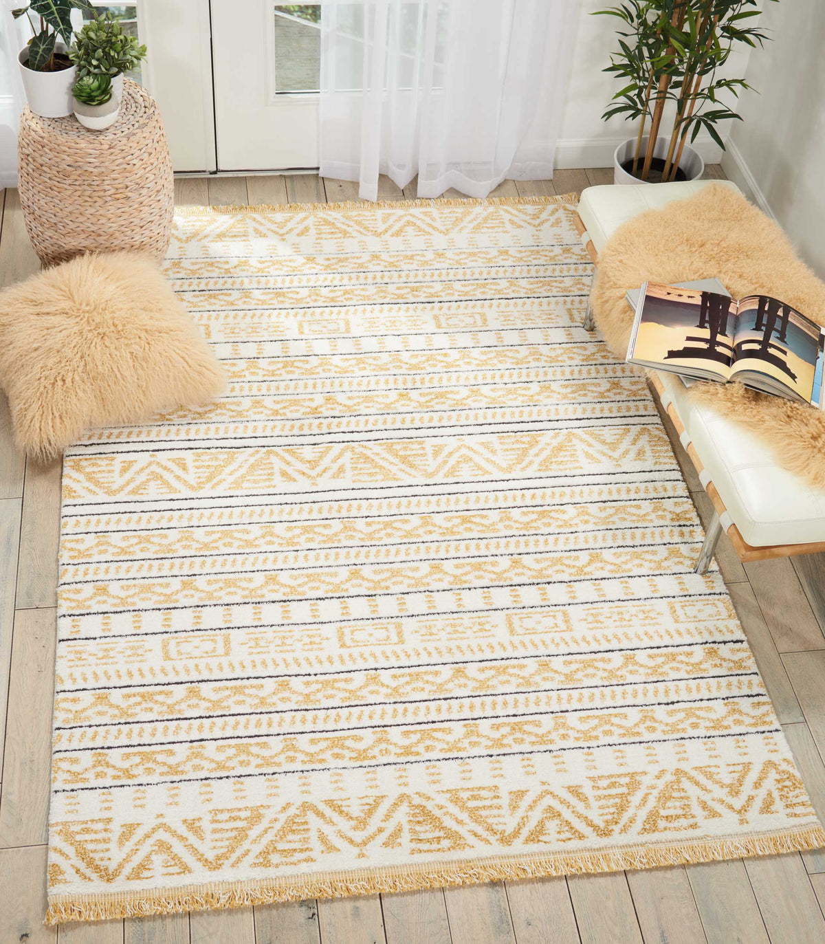 Kamala DS503 Yellow Rug - room scene