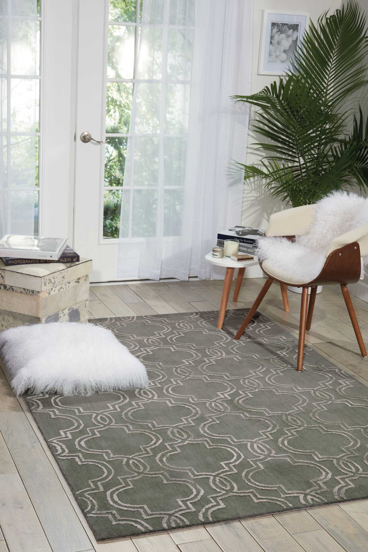 Vita VIT12 Moss Rug - room scene