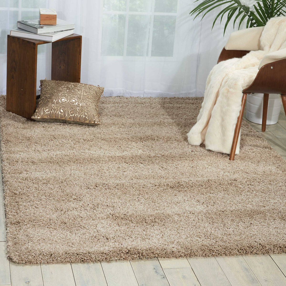 Amore AMOR1 Oyster Rug - room scene