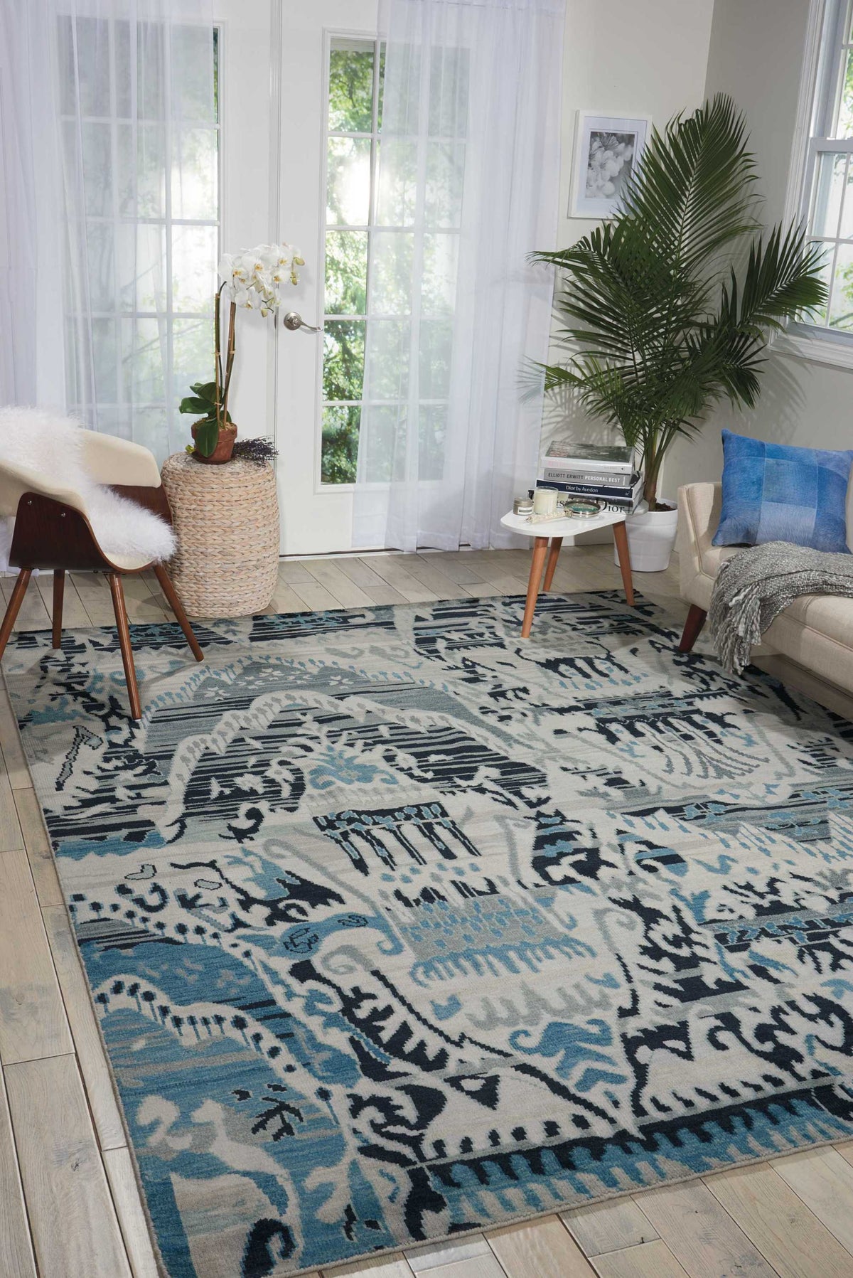 Dune DUN01 Indigo Rug - room scene
